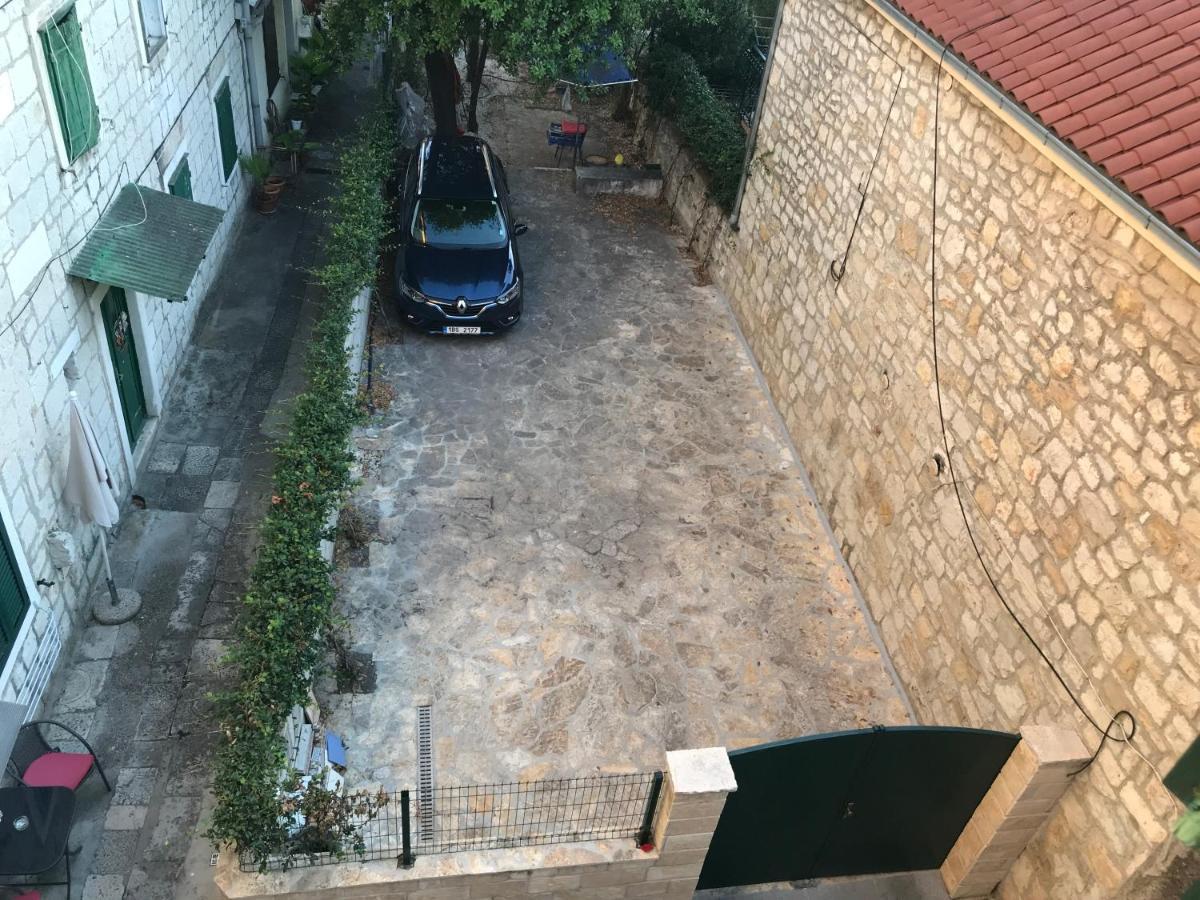 Studio In The Top Center Apartment Split Luaran gambar